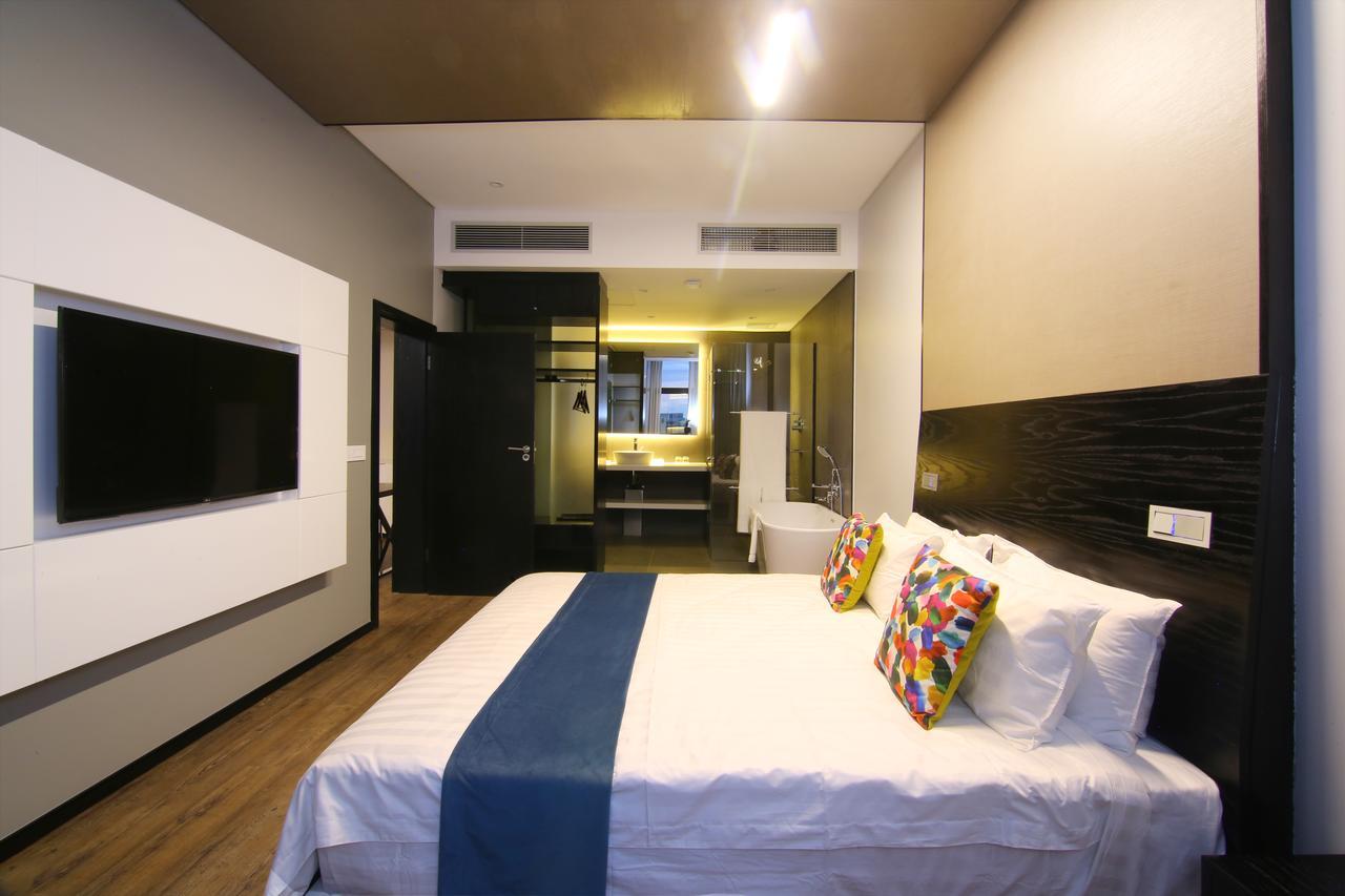 รูม50ทู Hotel กาโบโรเน ภายนอก รูปภาพ