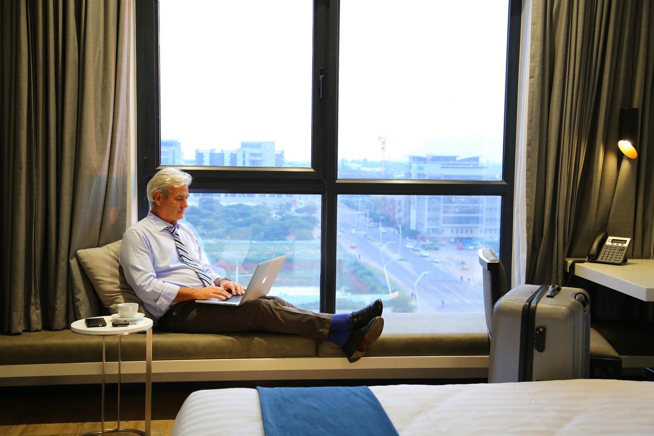 รูม50ทู Hotel กาโบโรเน ภายนอก รูปภาพ