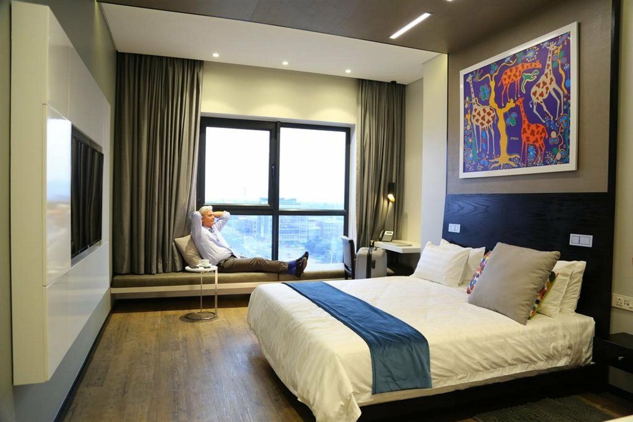รูม50ทู Hotel กาโบโรเน ภายนอก รูปภาพ