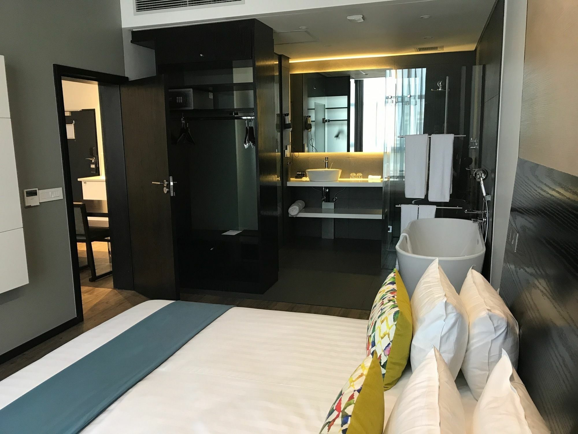 รูม50ทู Hotel กาโบโรเน ภายนอก รูปภาพ